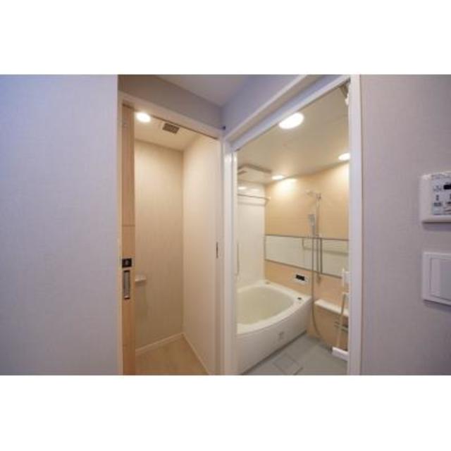 バス・シャワールーム　※写真は同タイプ住戸です。