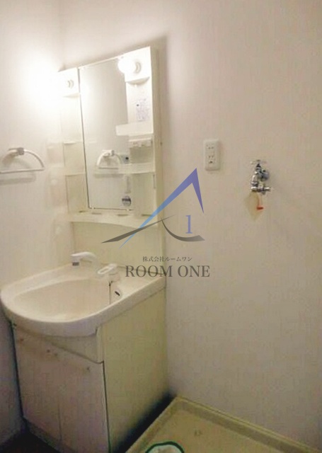 洗面設備　洗面台です。