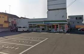 コンビニ　ファミリーマート 坂戸千代田一丁目店（コンビニ）まで1016m