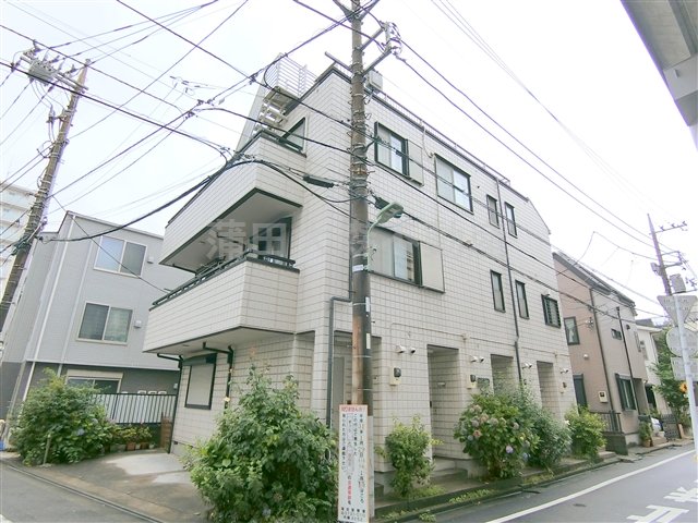 建物外観　1996年1月築　軽量鉄骨造地上3階建て総戸数 東京都大田区