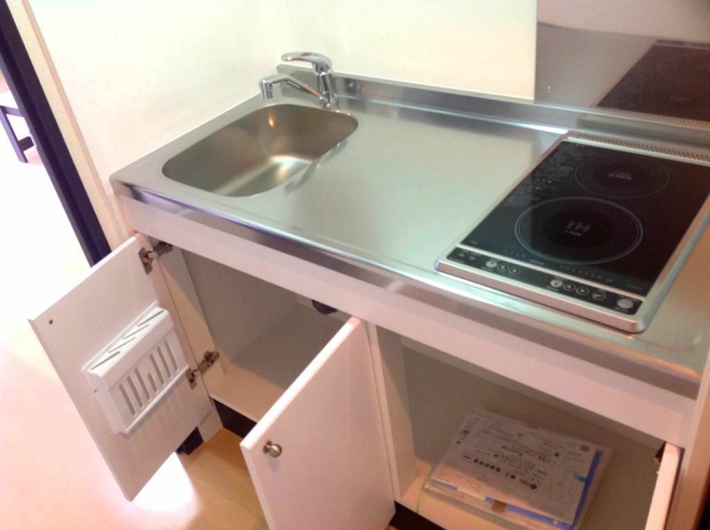 キッチン　ＩＨ＆電気コンロで安心。シンク下収納もたっぷり！