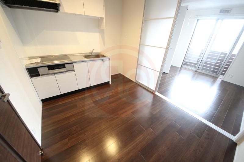 居室・リビング　こちらの居間で趣味の時間をお楽しみください