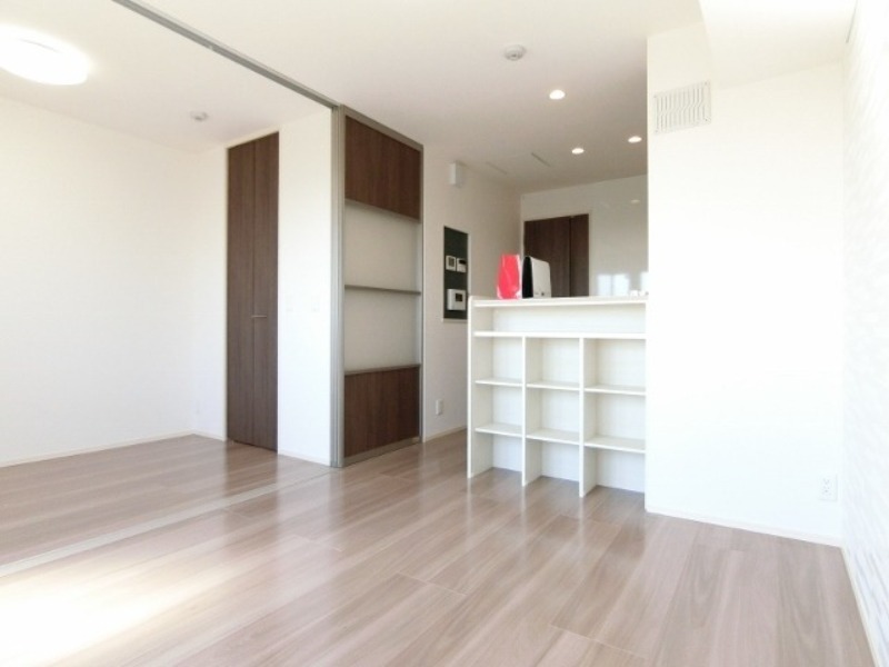 居室・リビング　図面と現状に相違がある場合には現状を優先