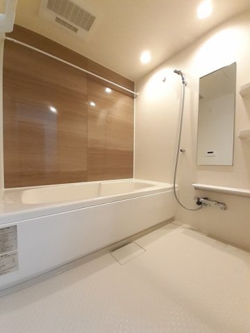 バス・シャワールーム　お風呂で日々の疲れを落としましょう