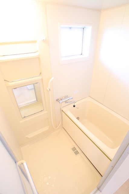 バス・シャワールーム　追い焚き給湯