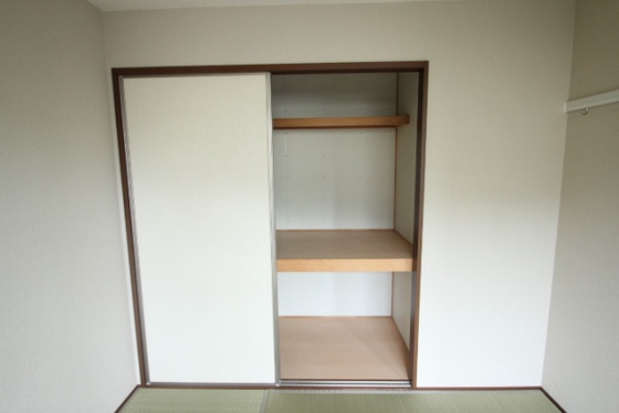 収納　※別部屋の写真です