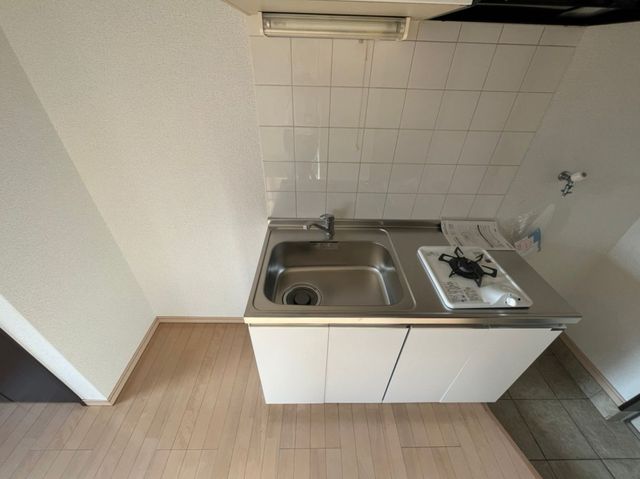 キッチン　他号室の写真になります。
