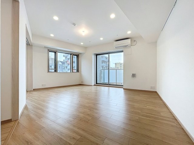 居室・リビング　使いやすい居間です