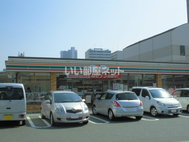 コンビニ　セブンイレブン　福山西町1丁目店（コンビニ）まで282m