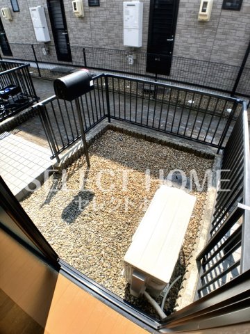 庭　たまにはお庭で休日を過ごしてみるのもよいかもしれません 同型