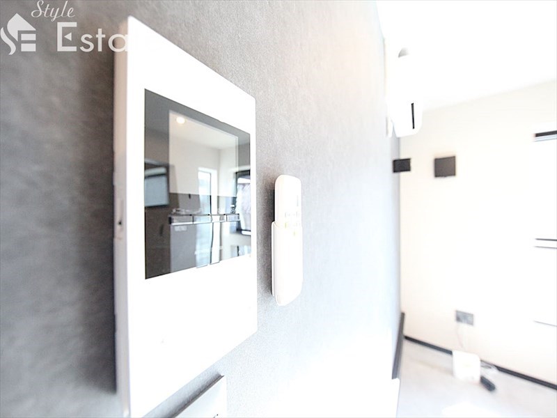 セキュリティ　モニター付きインターホン