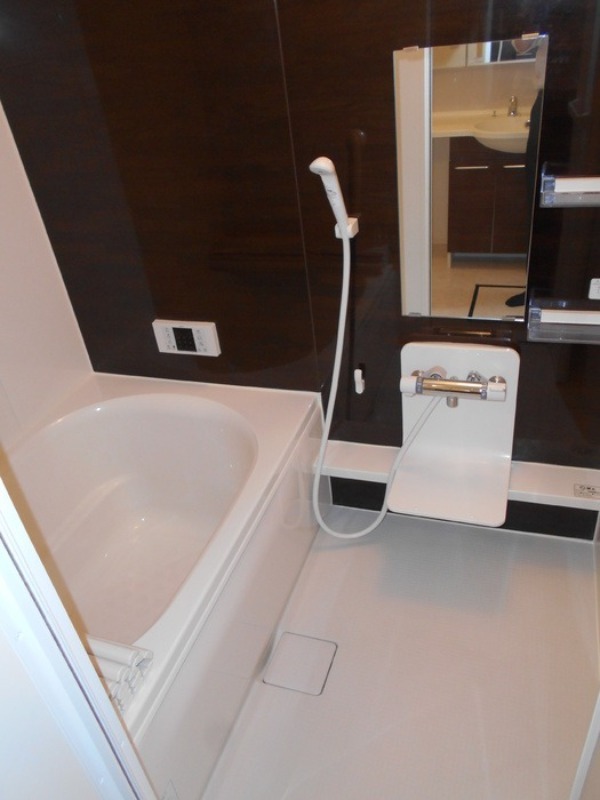 バス・シャワールーム　図面と現状に相違がある場合には現状を優先