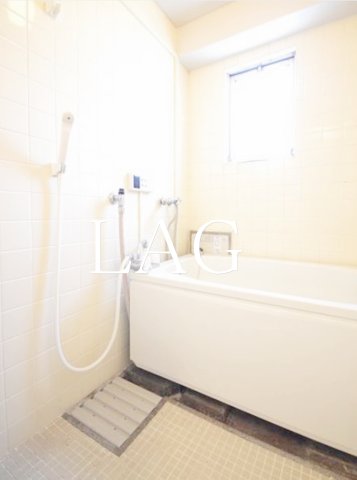 バス・シャワールーム　お風呂です。