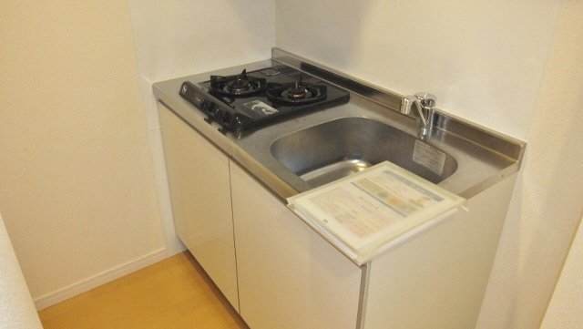 キッチン　２口コンロシステムキッチンです