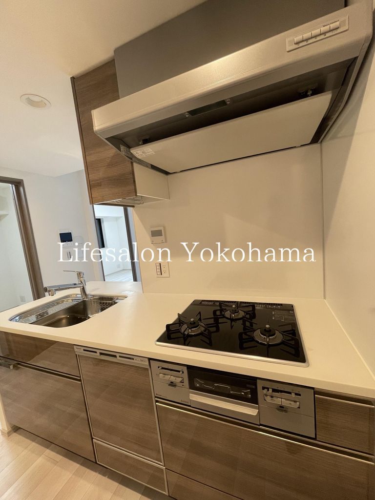 キッチン　バルコニー