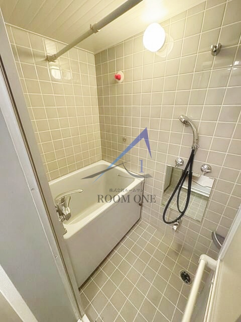 バス・シャワールーム　お風呂です。