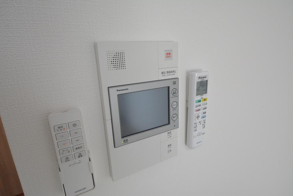 セキュリティ　カメラ付インターホン