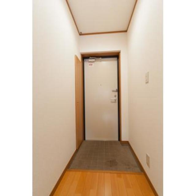 玄関　※写真は同タイプ住戸です。