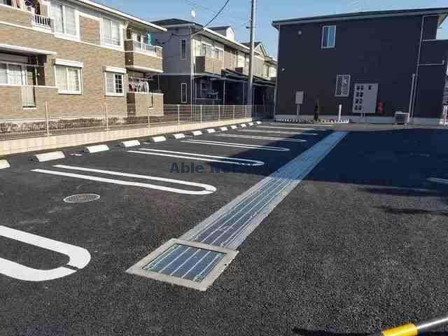 駐車場　駐車場