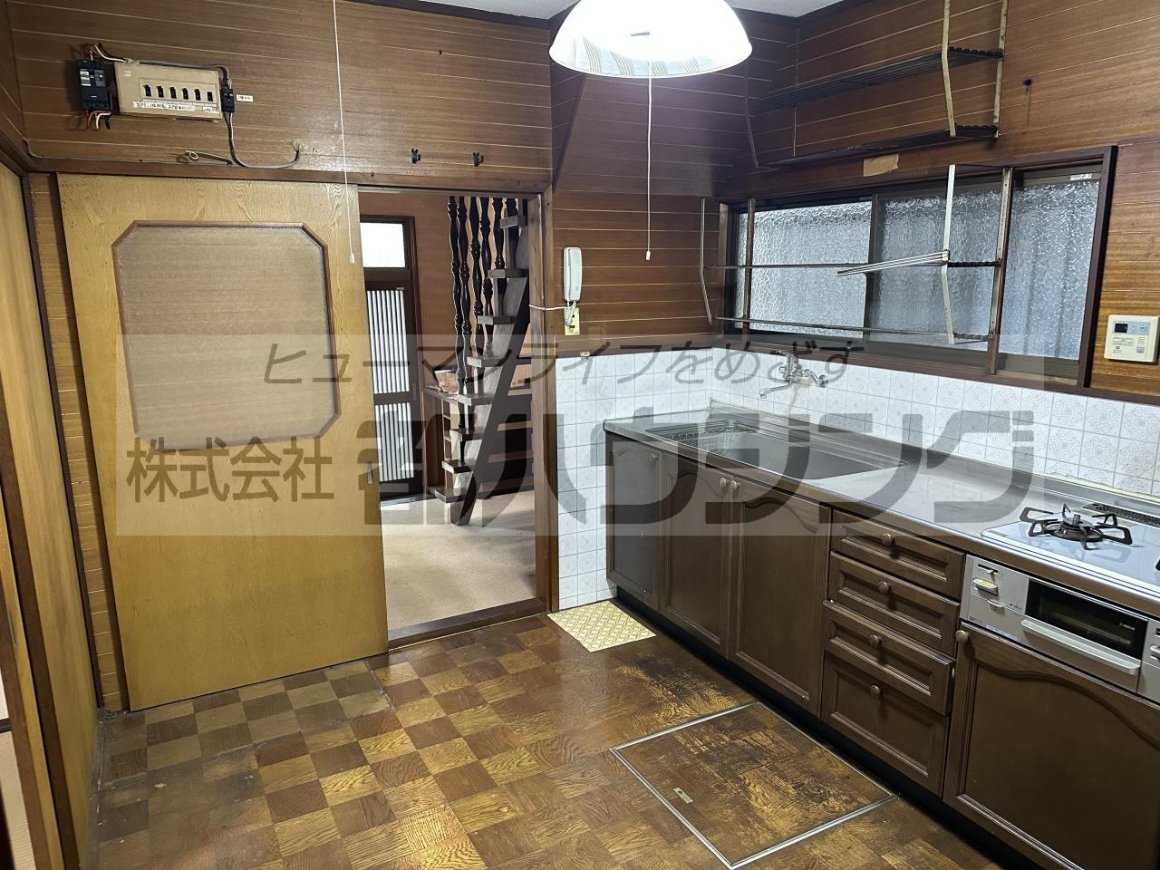 DIY可 フチ町 貸家の居間写真