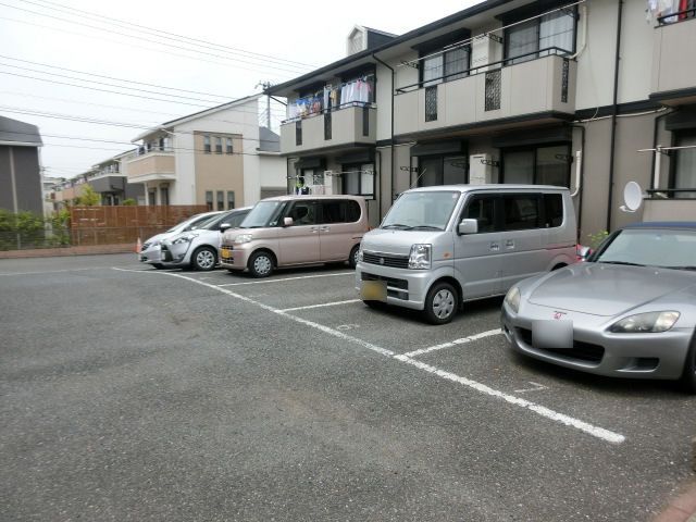 駐車場　敷地内の駐車場もあります。