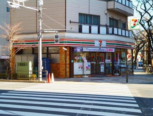 コンビニ　セブンイレブン 西日暮里六丁目店（コンビニ）まで257m
