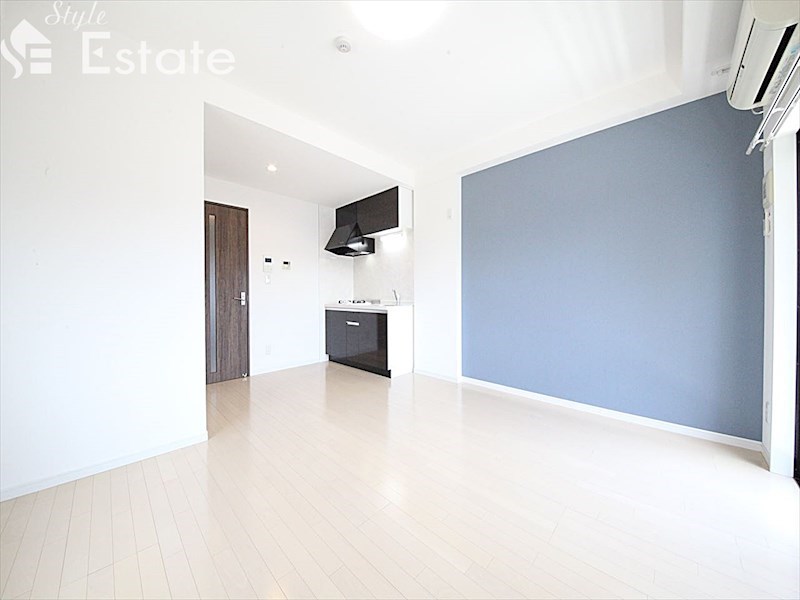 居室・リビング　内装