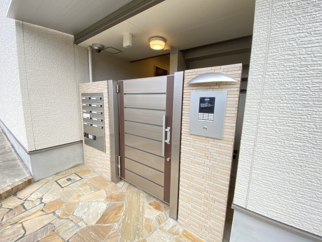 エントランス　建物の内部です