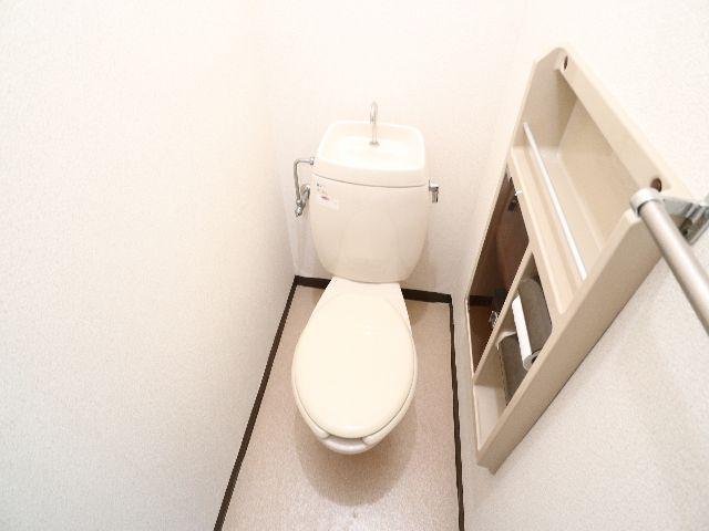 トイレ　ゆったりとした空間のトイレです