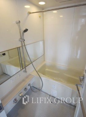 バス・シャワールーム　風呂