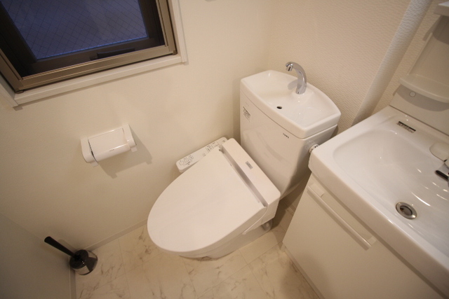 トイレ　トイレ