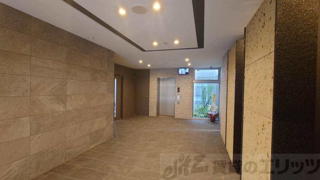 ロビー　エントランス