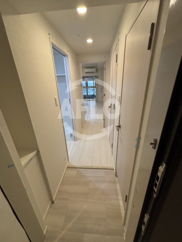 玄関　スプランディッド上本町WEST　玄関