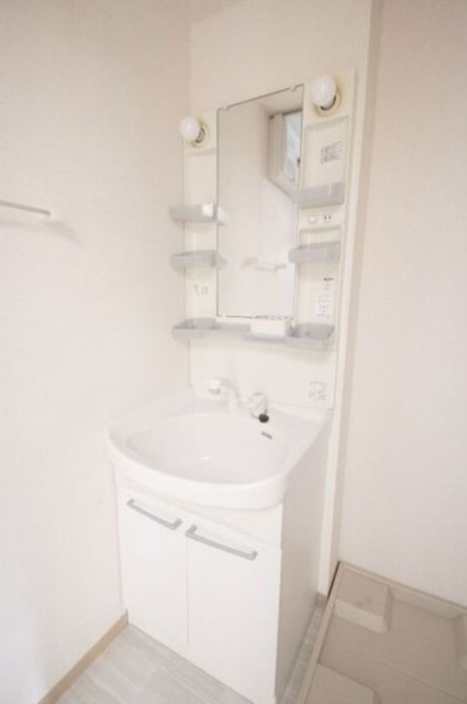 洗面設備　別部屋参考。