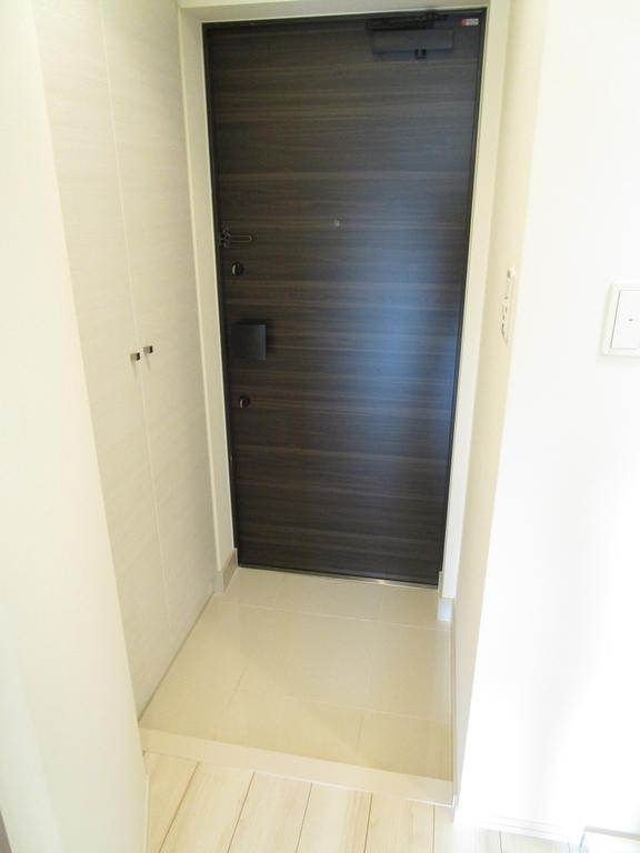 玄関　※他号室参照