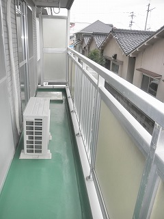 バルコニー　前回、空いた時の写真です。
