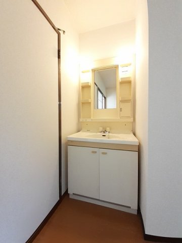 洗面設備　洗面所です