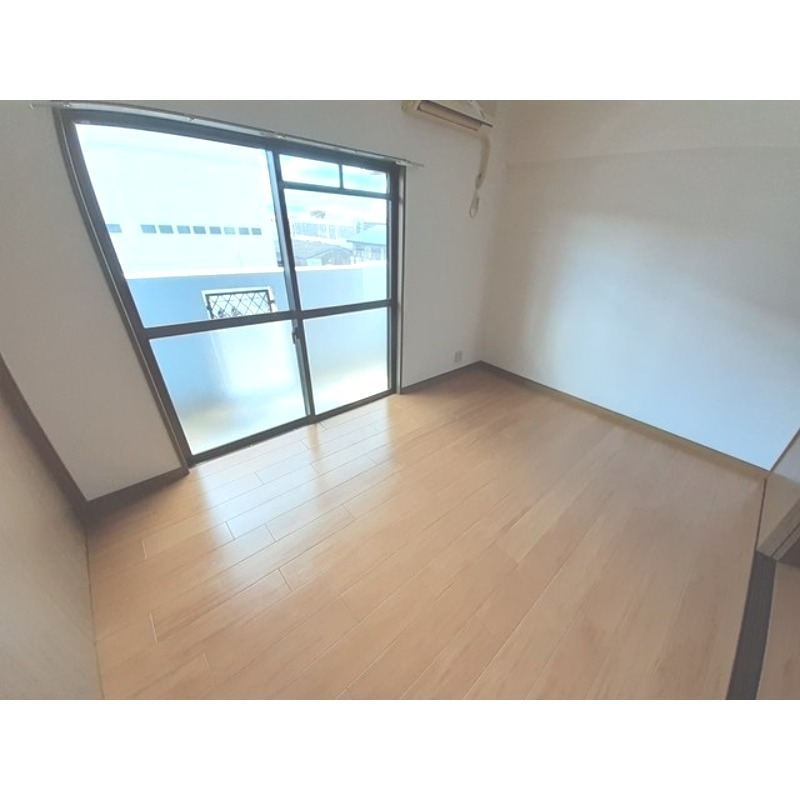 居室・リビング　寝室にどうぞ