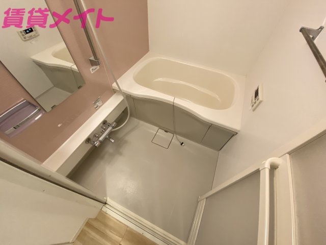 バス・シャワールーム　同型参考写真