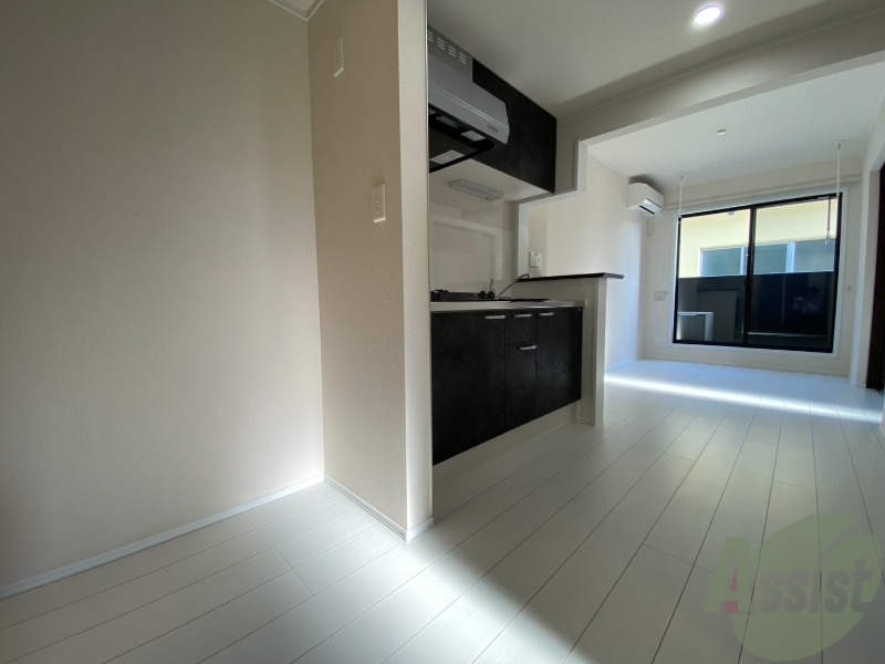 居室・リビング　ＬＤＫのお部屋になります。キレイですね！