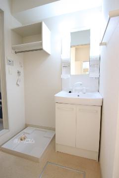 洗面設備　洗髪洗面化粧台