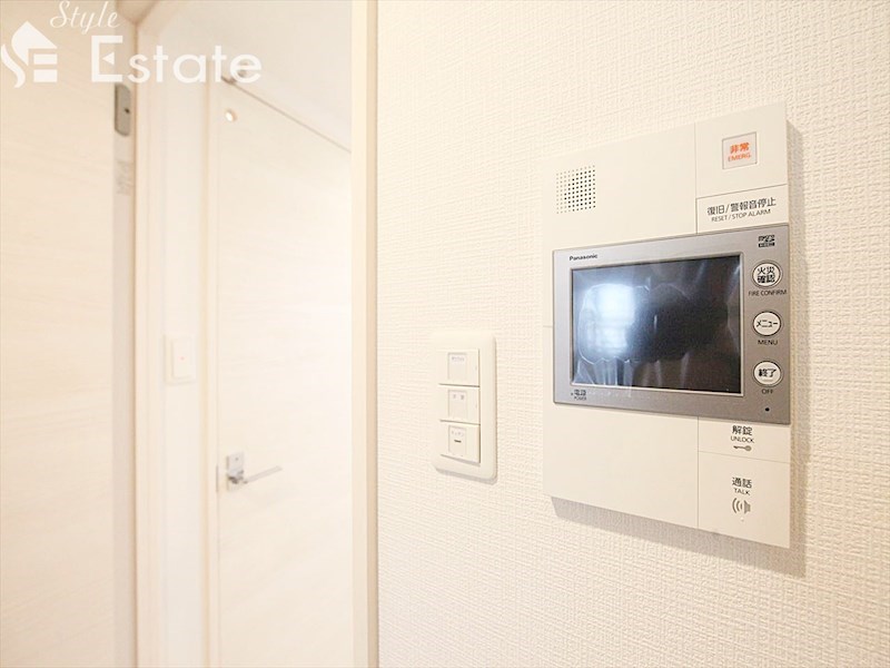 セキュリティ　モニター付きインターホン