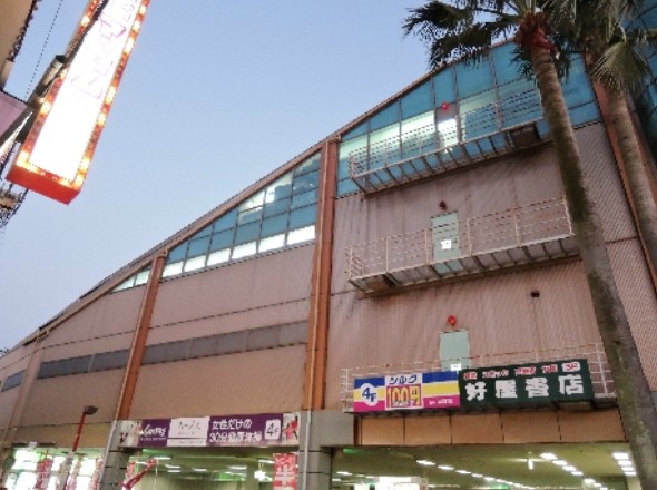 スーパー　シルク弥刀コノミヤ店（スーパー）まで436m