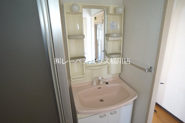 洗面設備　レーベンハウス桶川店へ　048-787-5511