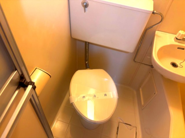 トイレ　※写真は別室です