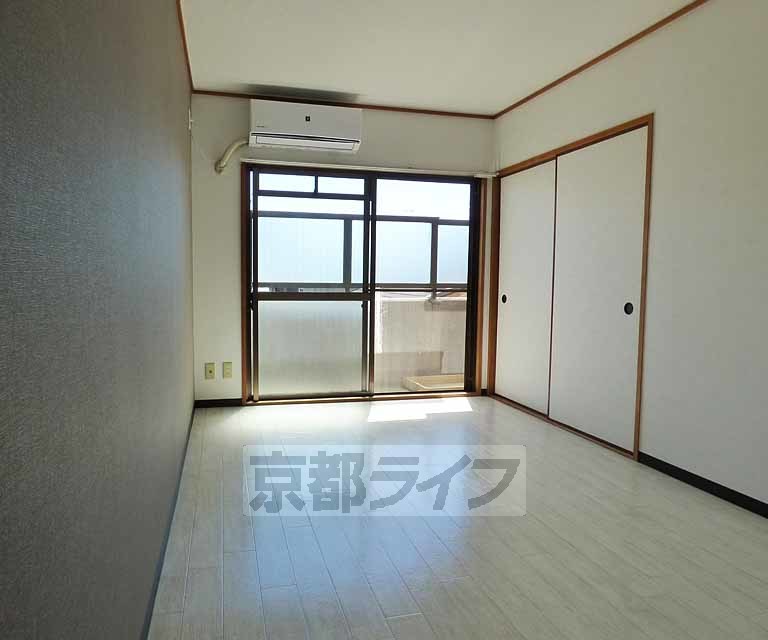 居室・リビング　広いお部屋です。