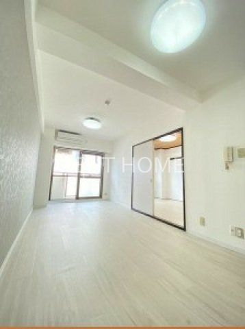 居室・リビング　リビング12帖と広めです。