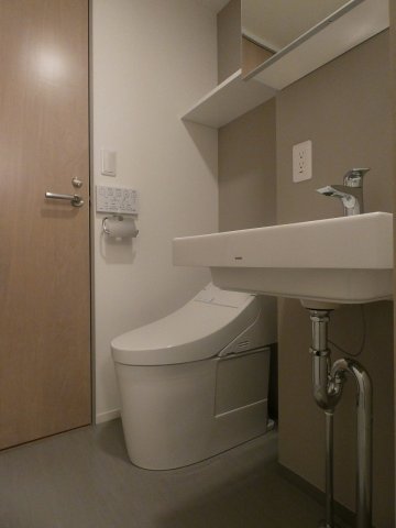 トイレ　トイレ