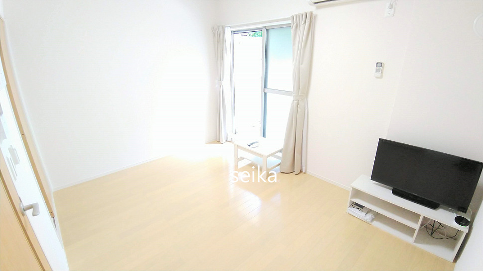 その他　※反転タイプ、建具等の色は異なる場合がございます。