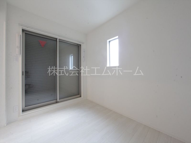 バルコニー　洋室4.1帖　クローゼット付(収納充実してます)